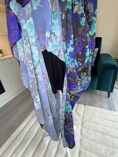 Brand-new Jenny Wren Ladies Floral Long-sleeve Dress