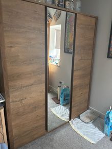 Large 3 Door Mirrored Wardrobe Excellent Storage