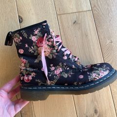 Dr. Martens floral boots