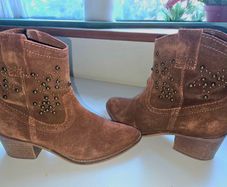 Suede cowboy boots, size 4UK (37)