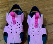 Nike girl summer sandals (UK 6.5/EU 23.5)