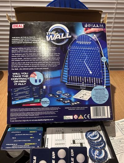 IDEAL The Wall The ultimate game of risk and reward Family Game