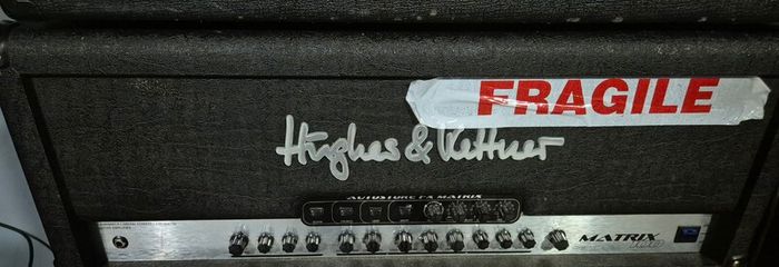 Hughes & Kettner Matrix 100 solid-state Amp Head