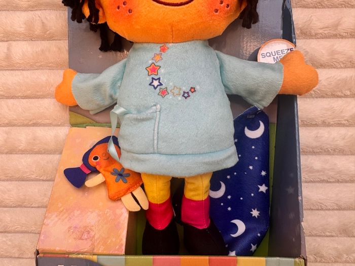 Moon and Me Goodnight Pepi Nana Talking Plush Doll Toy Cbeebies Hasbro approx. 38 cm. Please see photos