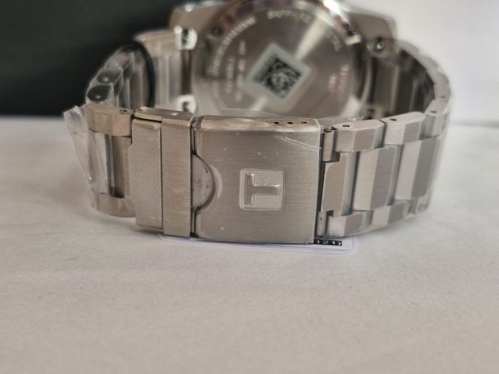 Tissot Supersport Chronograph, model T125.617.11.051.00.