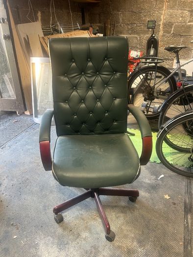 Free chair