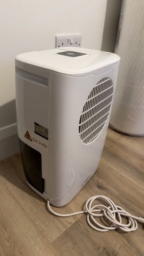 De Vielle 10L Dehumidifier Excellent Condition