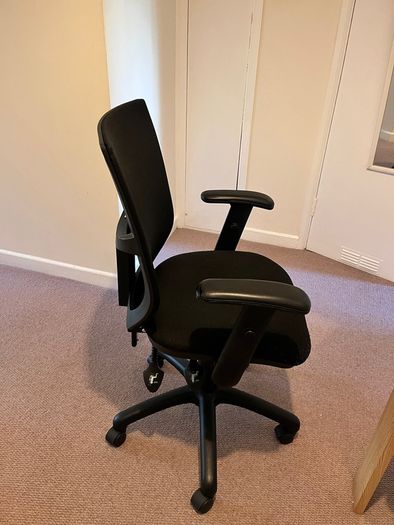 Ergonomic Mesh Office Chair