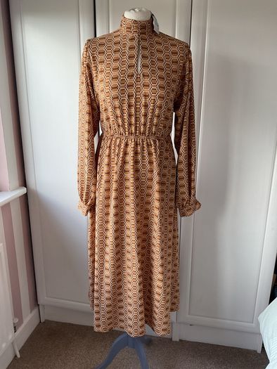 dress Bnwt mustard & tan high neck midi dress size 10