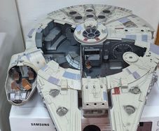 Star Wars Millenium Falcon