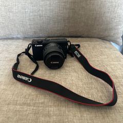 Canon Eos M100