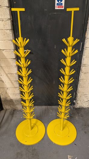 2 Shop display spinners