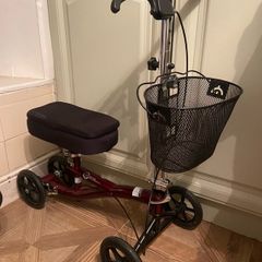 Knee scooter medical grade