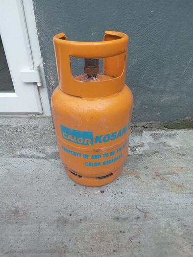 Small gas bottle (small bit less than full)