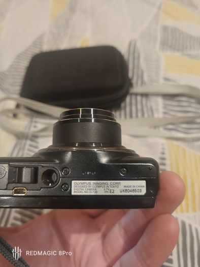 Olympus D-720