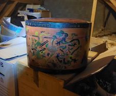vintage Chinese hat box