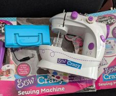 Kids CraZArt Shimmer n Sparkle sewing machine