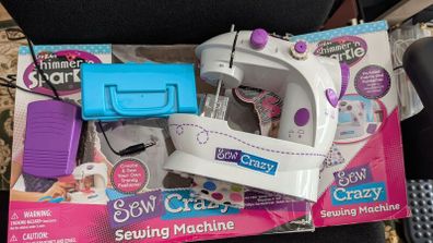 Kids CraZArt Shimmer n Sparkle sewing machine