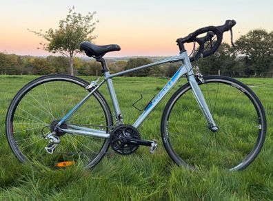 Giant Liv Avail size XS - small road bike