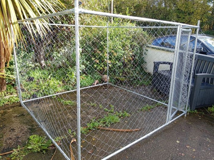 Vida XL Outdoor Dog Kennel 2m x 2m x 2m Galvinised Steel