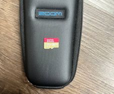 Zoom H1n Recorder Bundle | SanDisk Extreme 32GB | Case & Monitoring Earphones