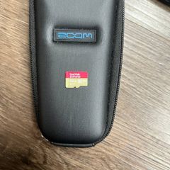 Zoom H1n Recorder Bundle | SanDisk Extreme 32GB | Case & Monitoring Earphones