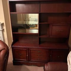 Mahogany display unit