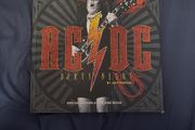 AC/DC - Dirty Deeds