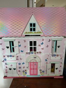 dolls house