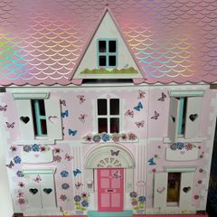 dolls house