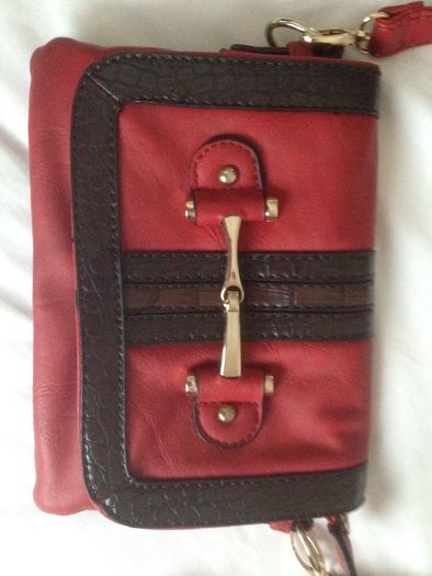Gorgeous Red and Black Shoulder Bag Cross Body Bag BNWT