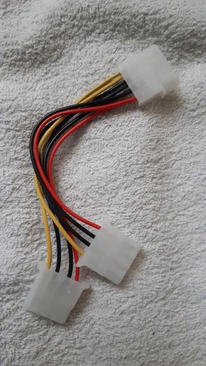 MOLEX male to MOLEX female Hard Drive Power Y Splitter Cable Adaptor