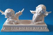 Figurines