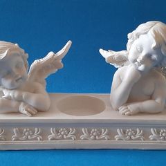 Figurines