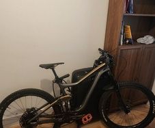 Mountain Bike - Giant Trance Advanced Carbon Fibre