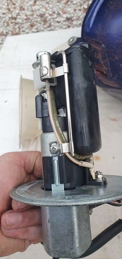gsxr k5 750 fuel pump will fit k4 k5 600 or 750