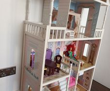 doll house