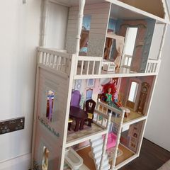 doll house