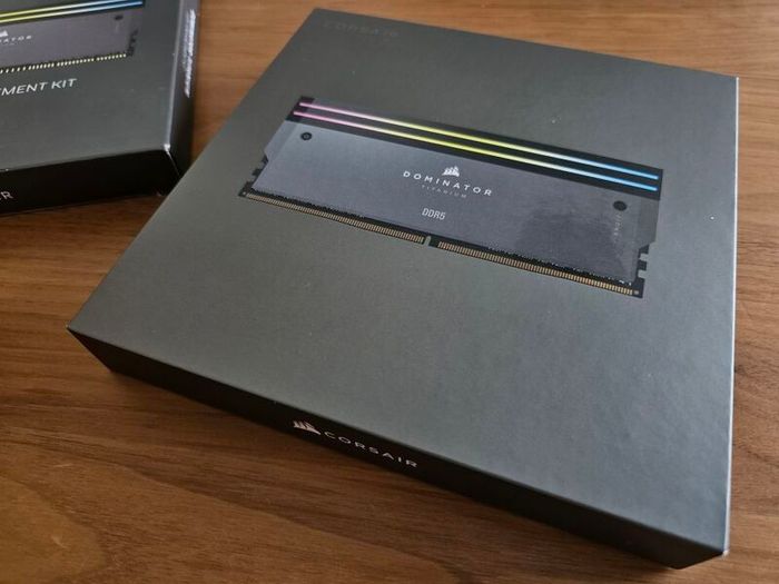 Corsair Dominator Titanium 64GB CL30
