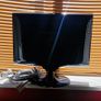 Samsung SyncMaster T220 Image 2