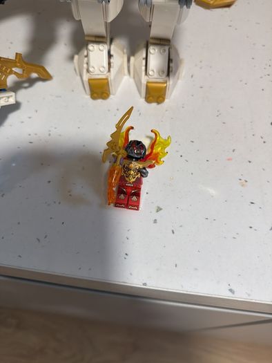lego ninjago 3 minifigs a dragon and a mech