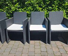 4 rattan chairs