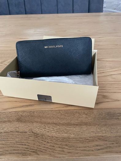 Michael Kors ladies wallet