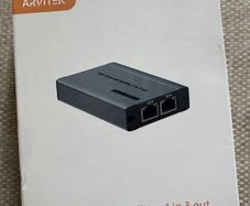 Arvitek POE Ethernet Splitter 1 in 3 out - AT-SE3P