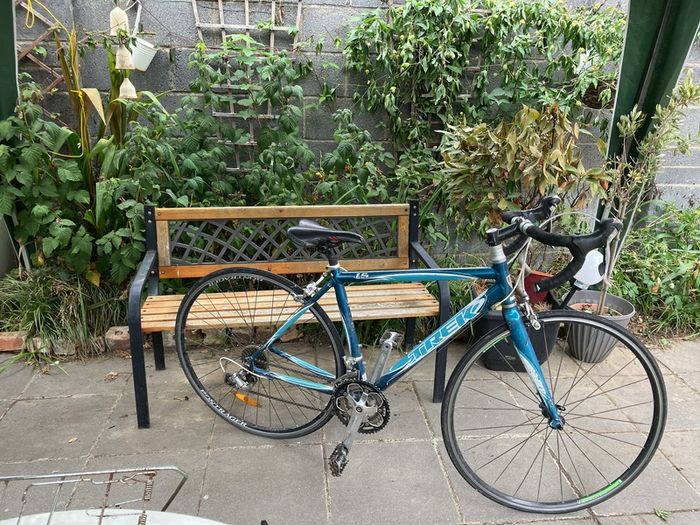 trek road bike