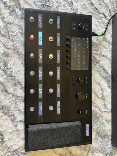 Line 6 Helix Floor