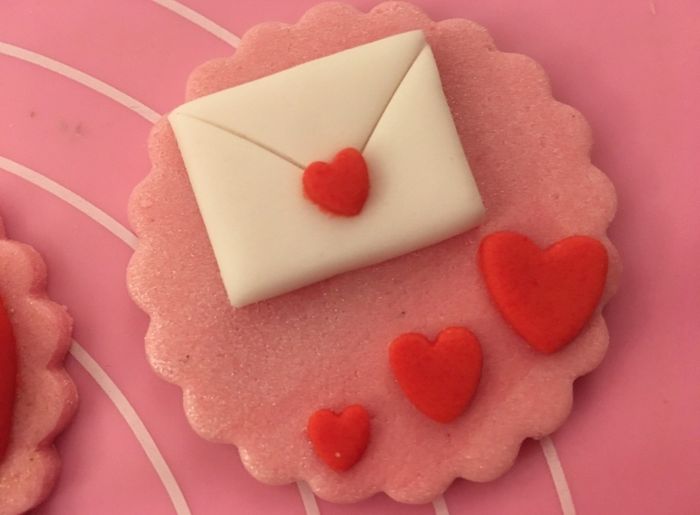 valentine's cupcake toppers