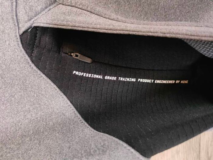 Nike Pro Center Swoosh Hoodie Mens Medium