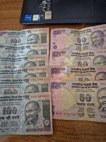 50 and 100 Rupees Banknotes