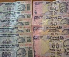 50 and 100 Rupees Banknotes